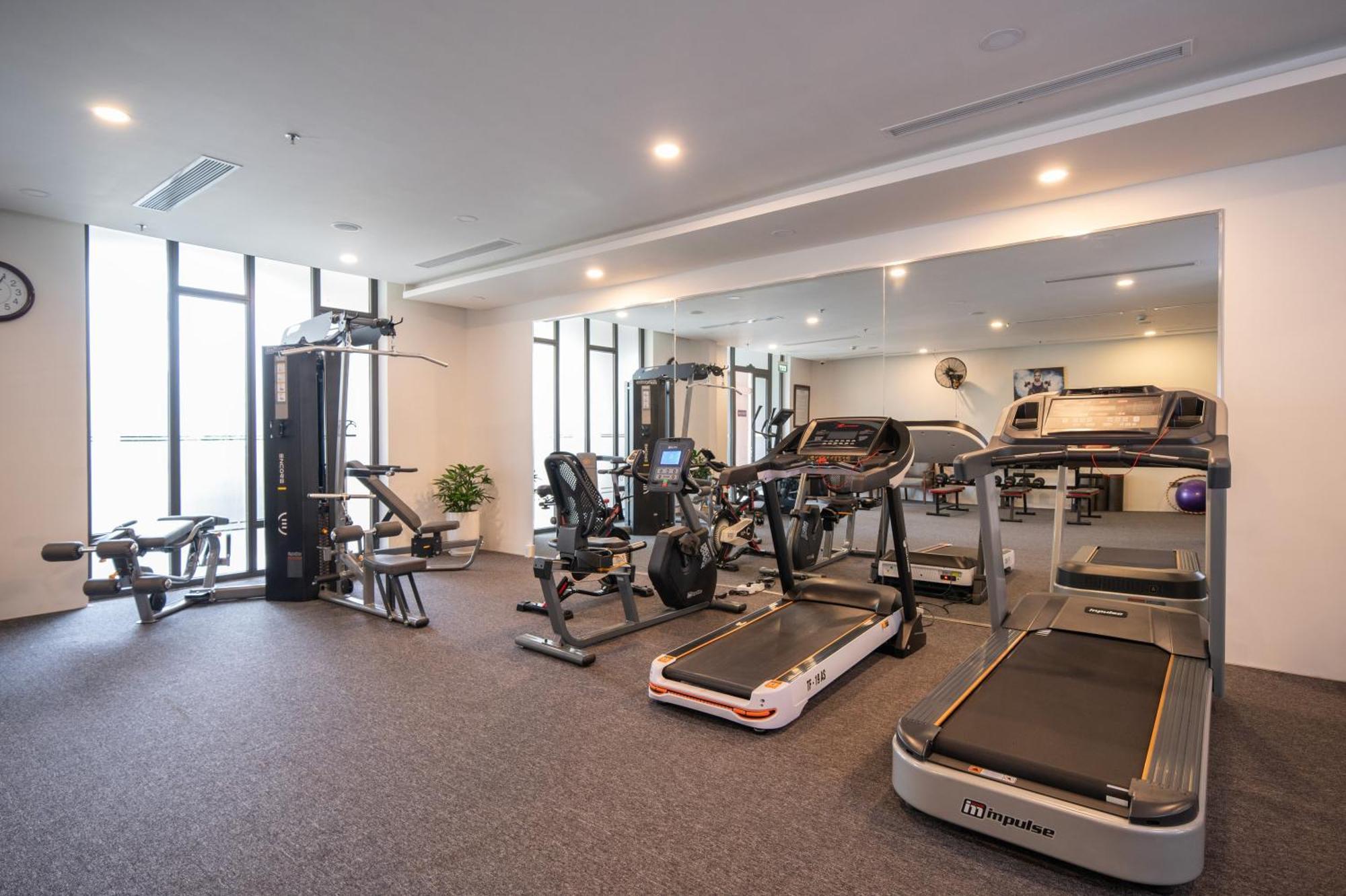 Senna Hue Hotel Zewnętrze zdjęcie A gym in a hotel
